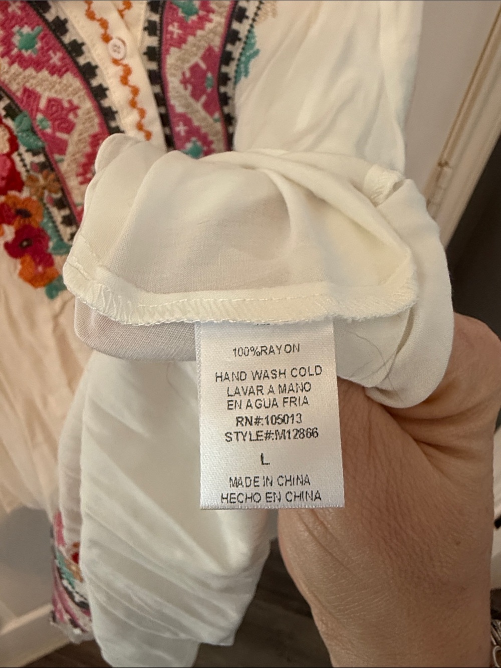 Andree by Unit. White Tunic with Pink and Orange Floral Embroidery. NWT size Lg - Picture 8 of 8